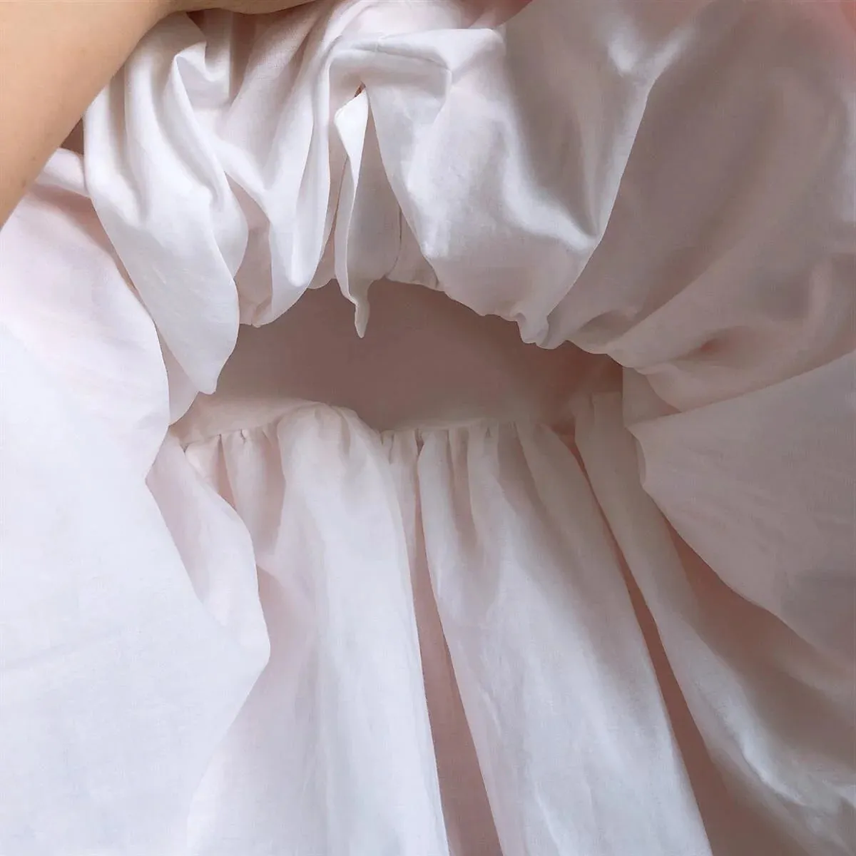 Designed Exclusively for 0-2 Year-Old Royalty: Sparkling Princess Dresses for Your Little Angel! Perfect Attire for Every Occasion: Weddings, Parties, Baptisms, and Christmas Delights