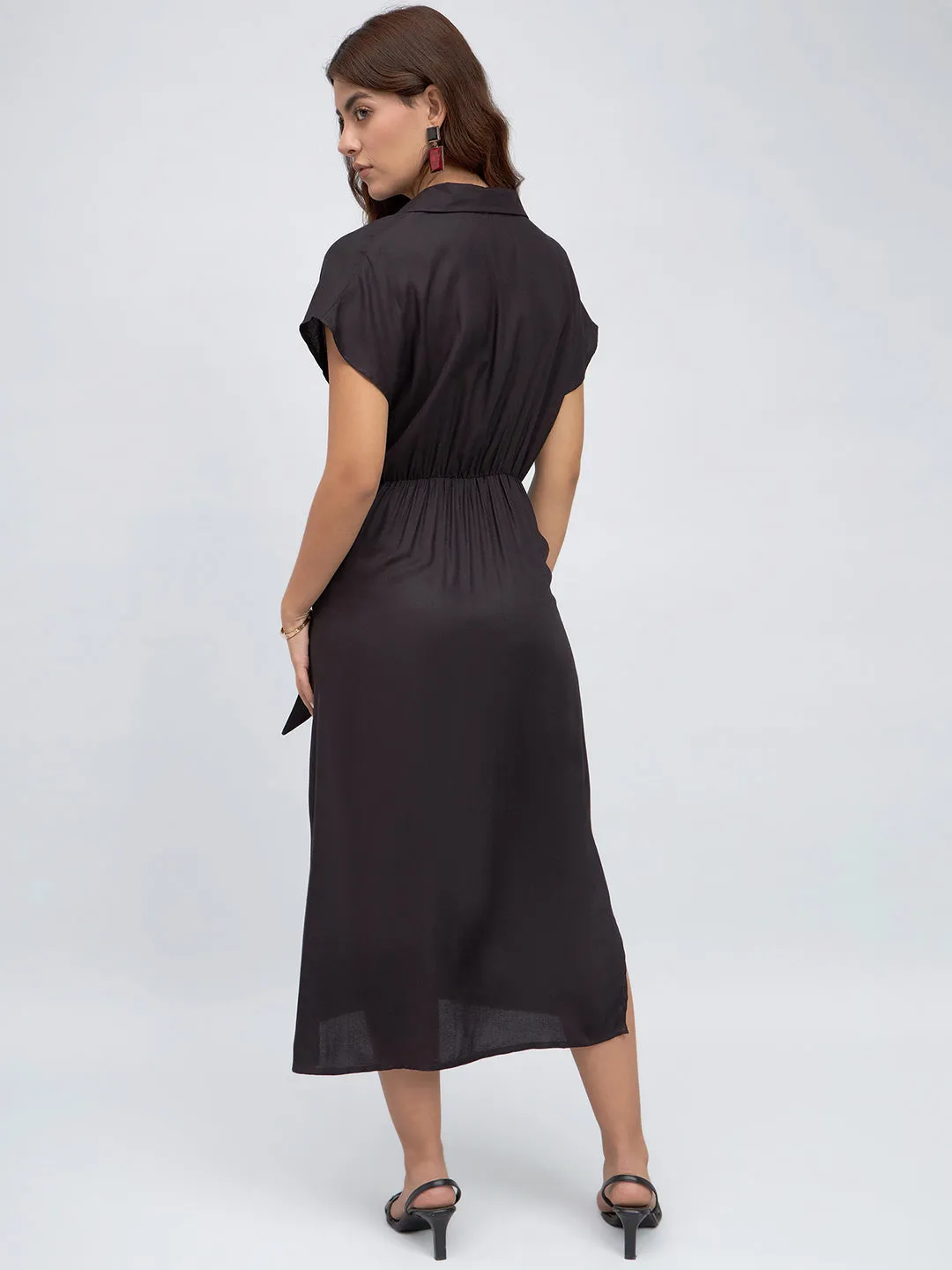 DL Woman Shirt Collar Regular Fit Solid Black Midi Tie-Up Dress
