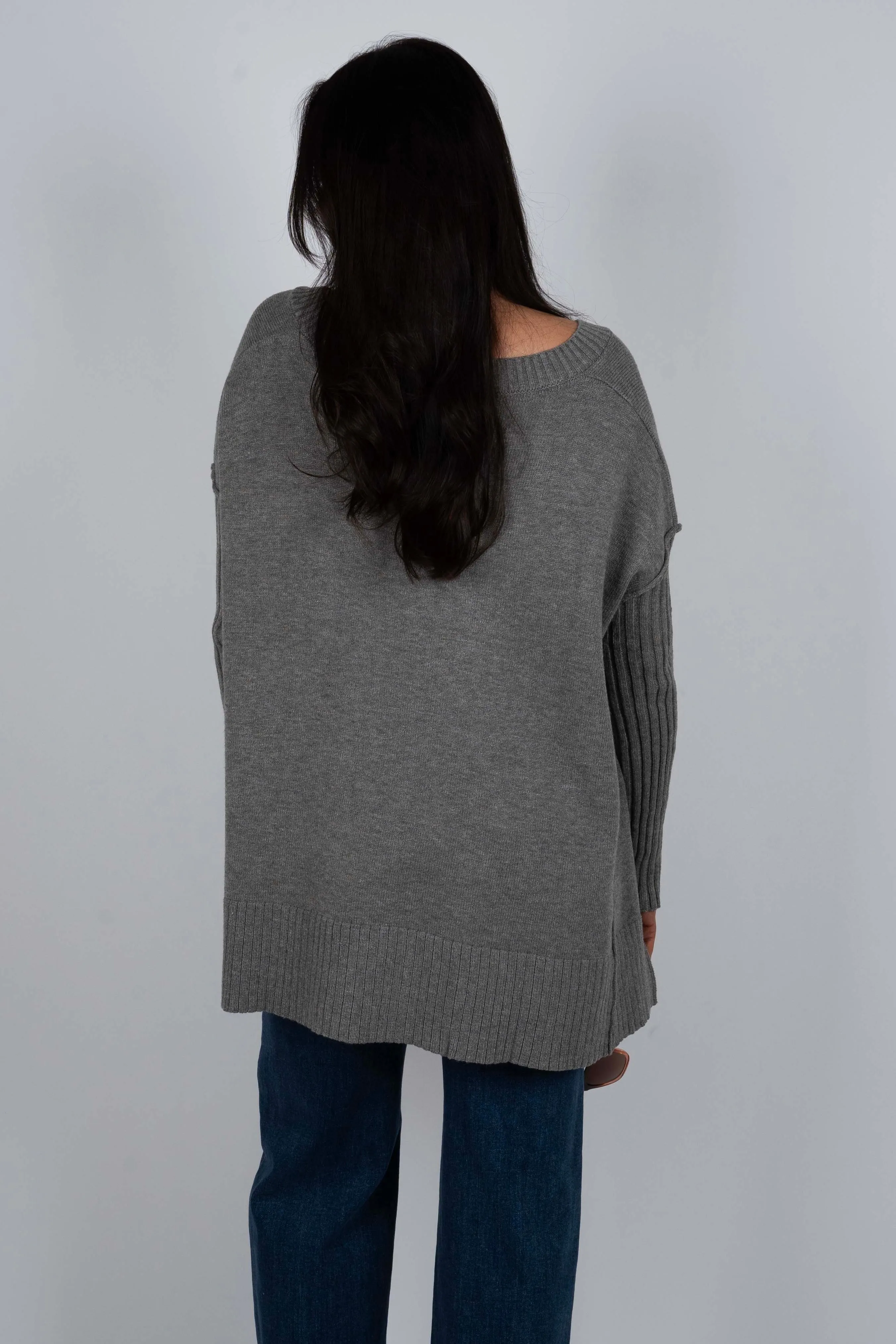 Jaslind Sweater (Gray)