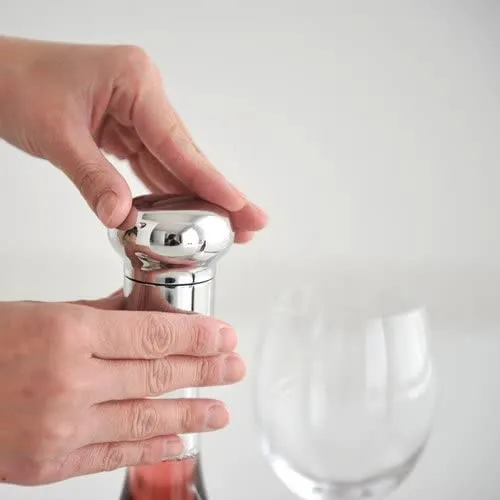 Noé Design Wine Bottle Top